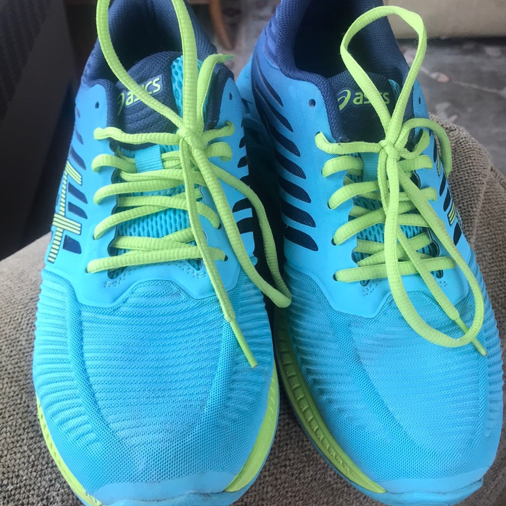 Woman’s ASICS  sneakers